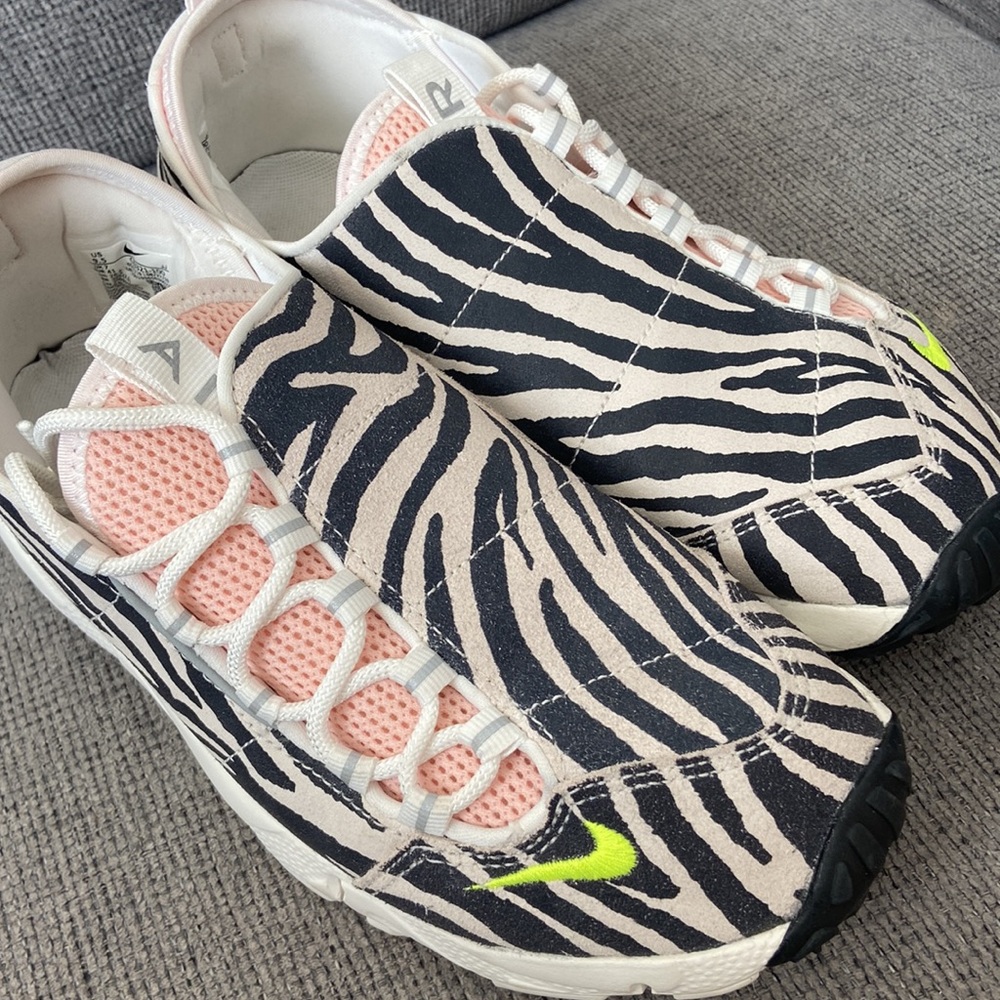 Nike Air Olivia Kim Footscape women’s shoe size 9.5 zebra print with side lace